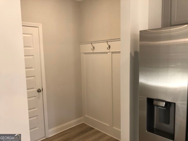 Building Photo - 4211 Portsbrook Ave