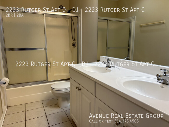 Building Photo - 2223 Rutger St