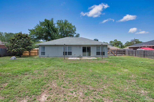 Building Photo - 6545 Fern St