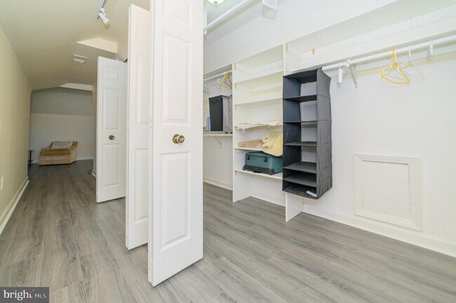 Building Photo - 4708 Randolph Ct