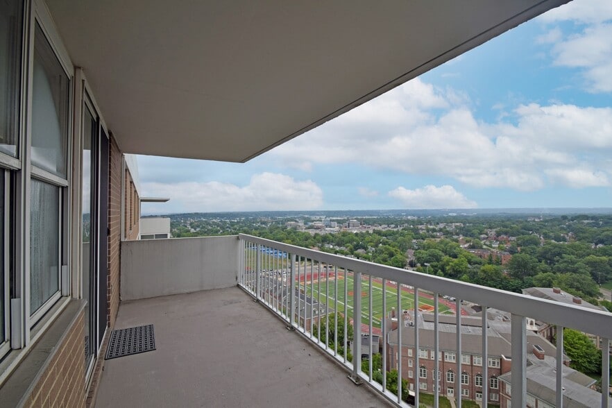 Balcony - 2444 Madison Rd