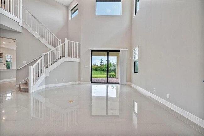 Building Photo - 12135 E Baypoint Cir