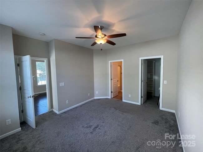 Building Photo - 221 Spring Gardens Drive