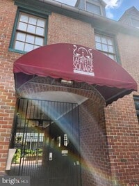 Building Photo - 10 W All Saints St