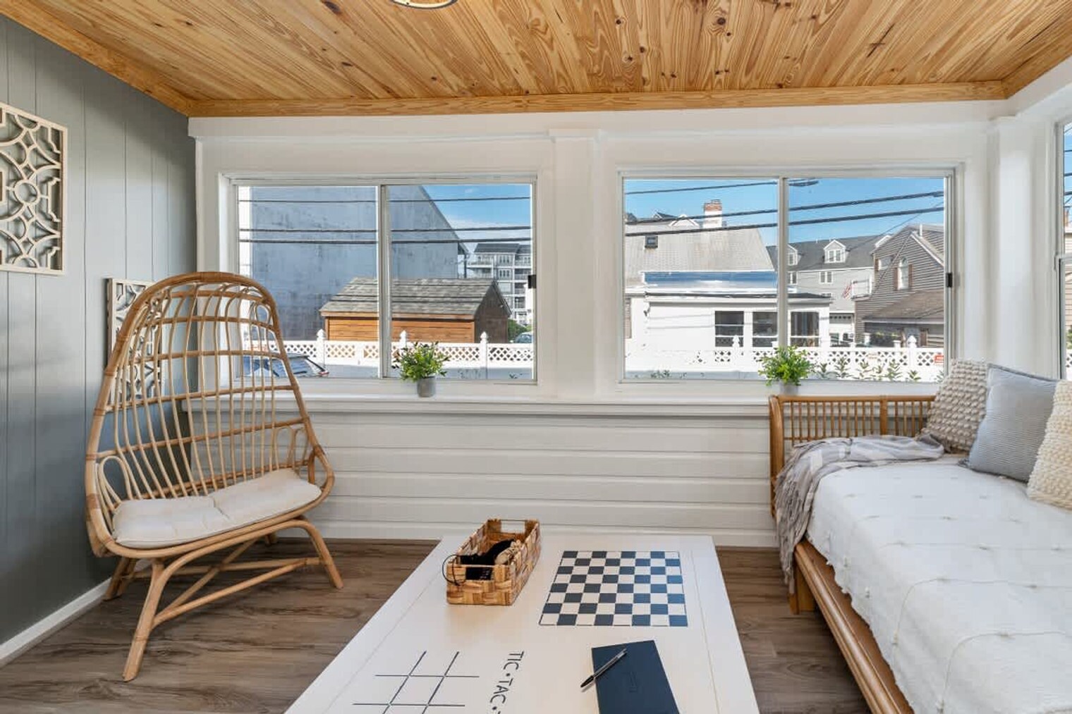 Building Photo - 9 Cole St