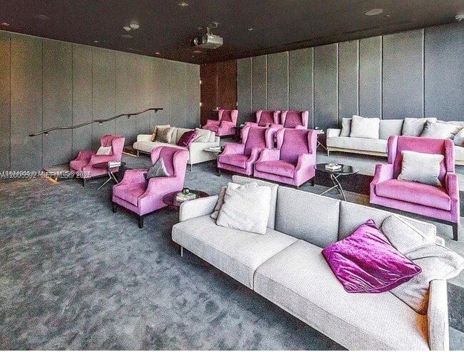 Building Photo - 3131 NE 7th Ave