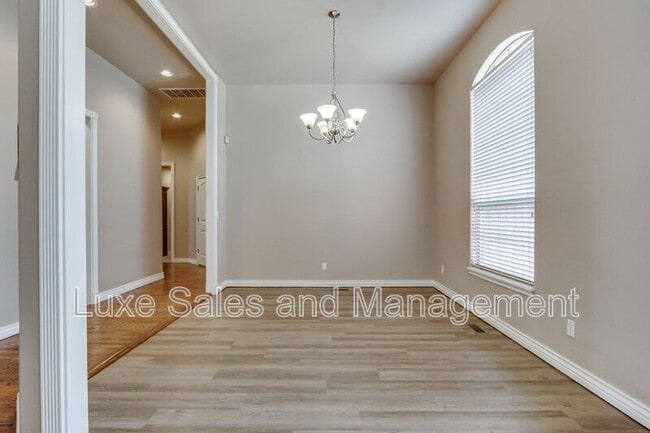 Building Photo - 3341 Heritage Green Cir