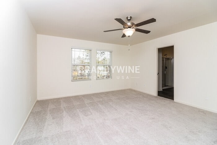 Building Photo - 546 Otway Lp