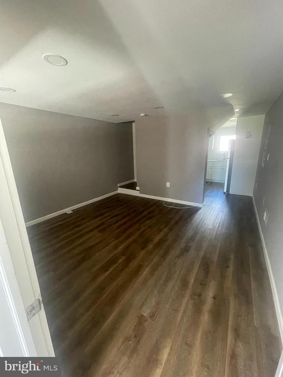 Building Photo - 126 William Wade Ave