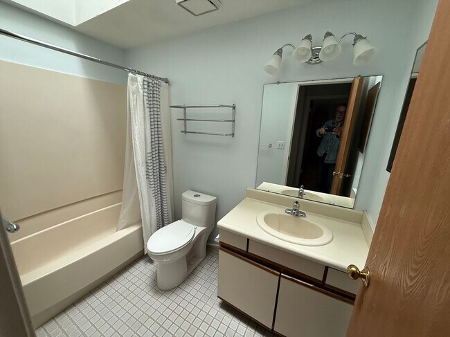 Building Photo - 43449 Arbor Way W