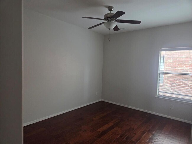 Building Photo - 24302 Cornell Park Ln