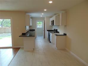 Building Photo - 2918 Ashglen Dr