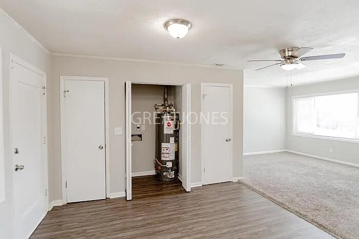 Building Photo - 4833 Delray Dr