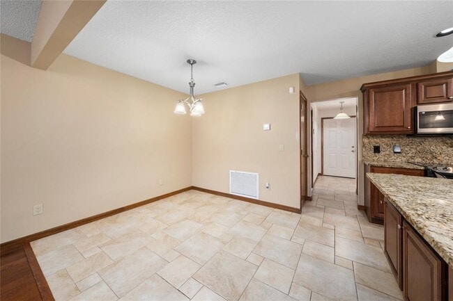 Building Photo - 5489 Caurus Ct