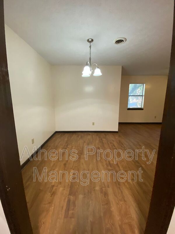 Building Photo - 113 St Andrews Ct