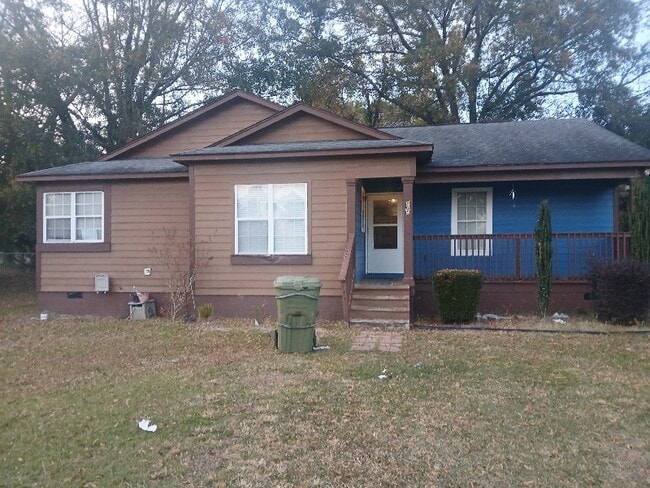 Building Photo - 205 H Ave