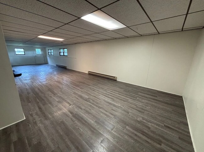 Building Photo - 5305 Carnation Wy