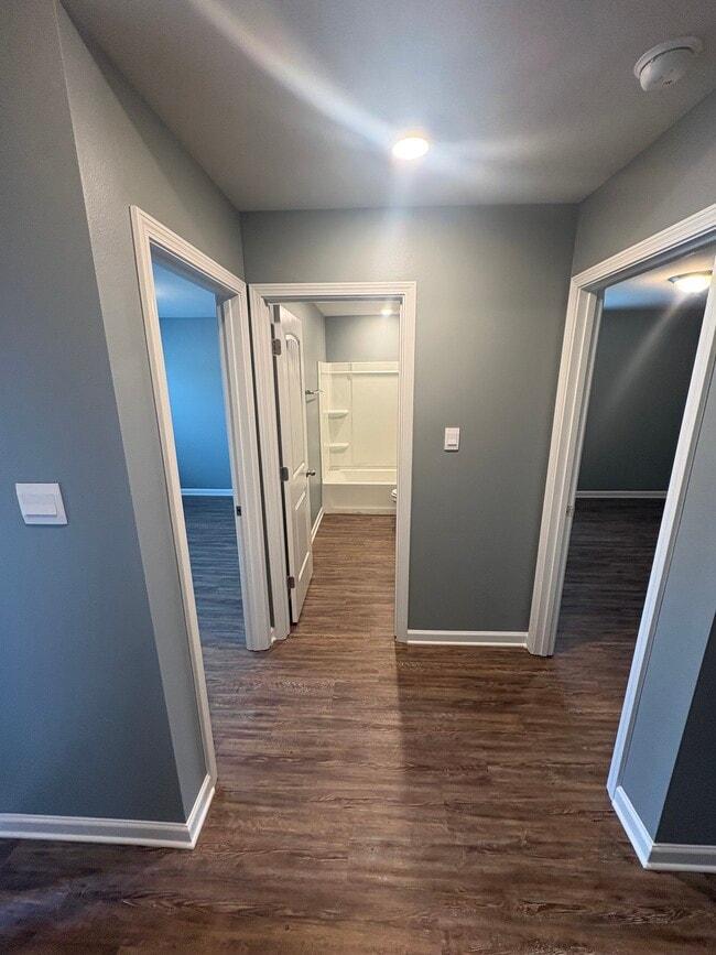 Building Photo - 44019 Covington Ridge Dr