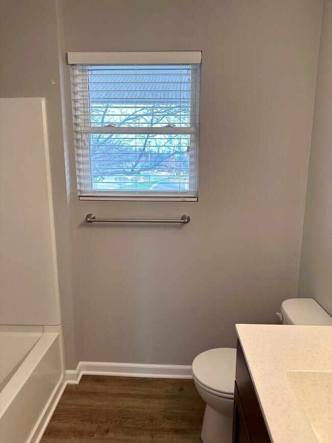 Building Photo - 201 Penny Ave