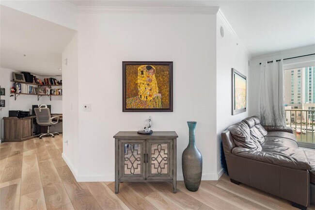 Building Photo - 700 S Harbour Island Blvd