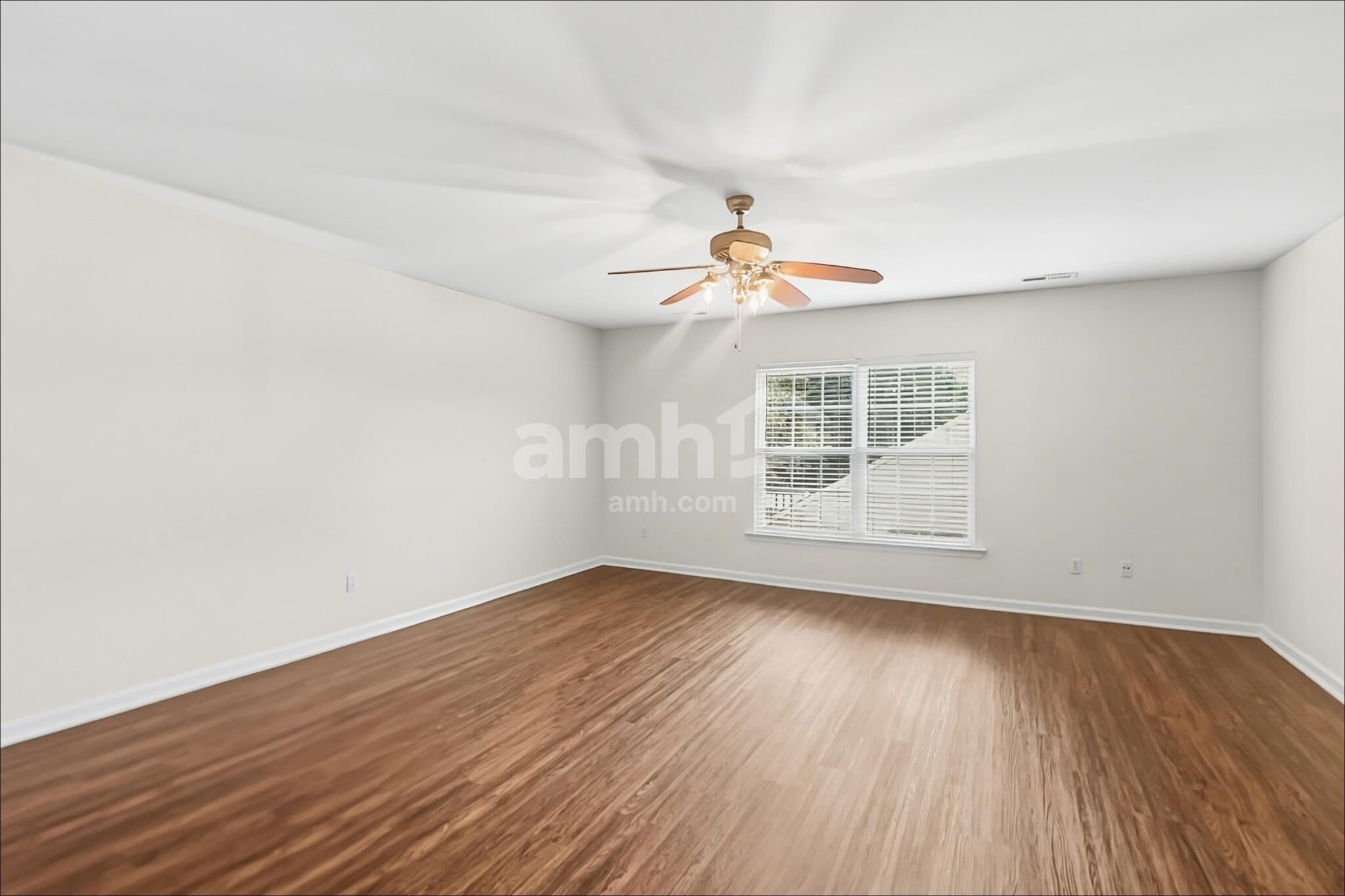 Building Photo - 1 Woodvine Way