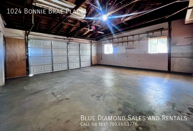 Building Photo - 1024 Bonnie Brae Pl