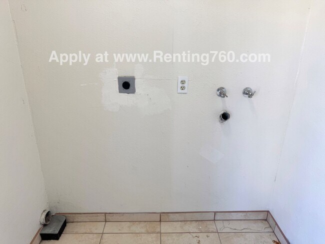 Building Photo - 57212 Chipmunk Trail