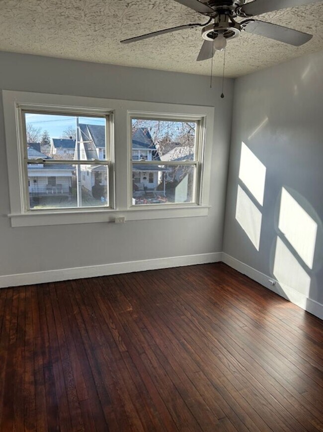 Building Photo - 1682-1684 Hearthstone Dr.