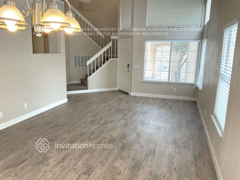 Building Photo - 8413 White Shore Cir