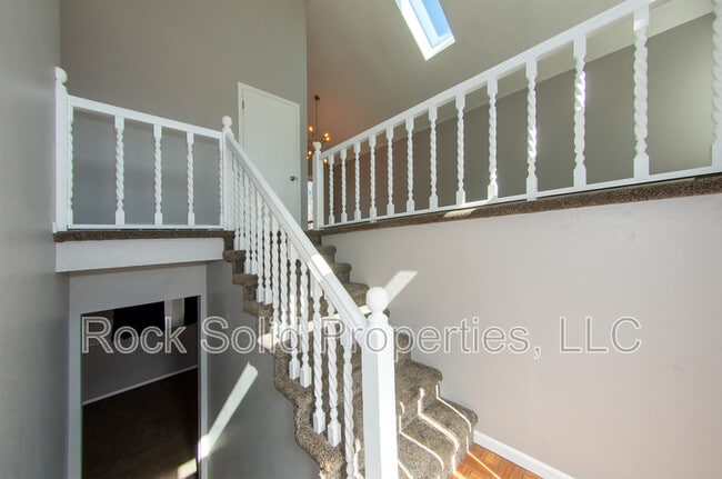 Building Photo - 5450 Atlantic Dr