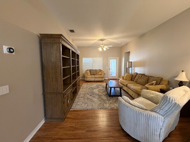 Building Photo - 4720 Decatur Cir