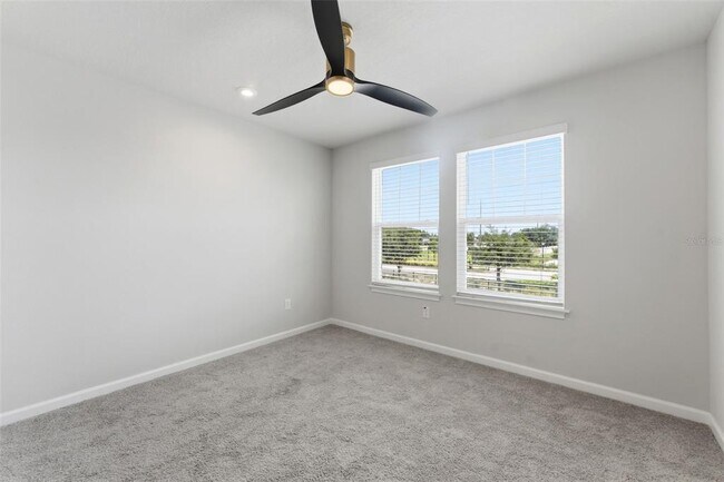Building Photo - 2587 Everglade Way