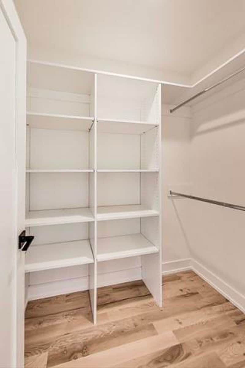 Building Photo - 5015 N Lincoln Ave