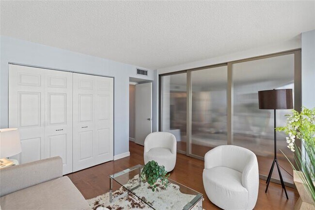 Building Photo - 3500 Galt Ocean Dr