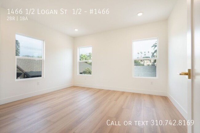 Building Photo - Beautiful upper 2-bedroom apartment