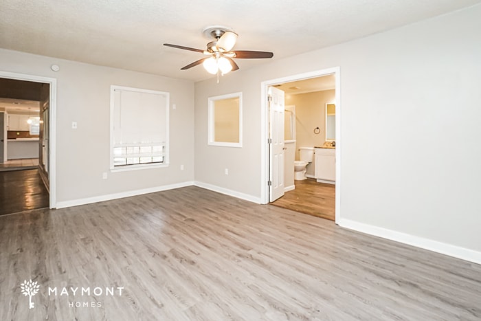 Building Photo - 316 Helmsley Dr