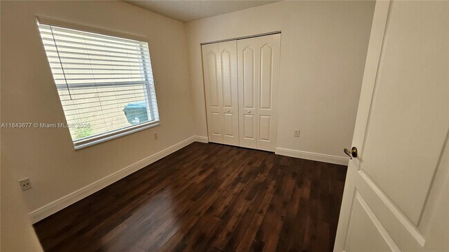 Building Photo - 5084 NW 112th Ct