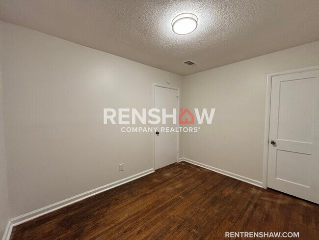 Building Photo - 3634 McDuff Ave