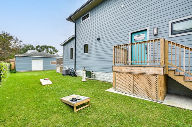 Building Photo - 4727 N Kiona Ave