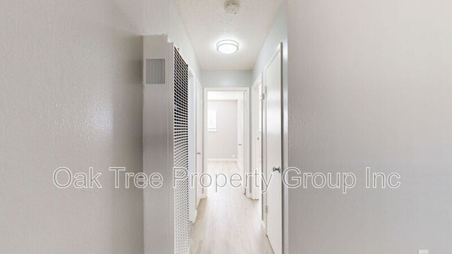 Building Photo - 312 Rodeo Ave