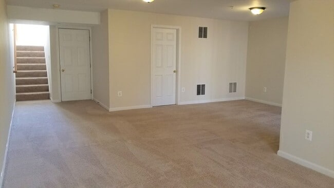 Building Photo - 1616 Benoli Ct