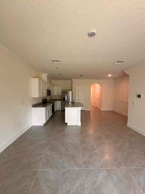 Building Photo - 128 Renna Dr