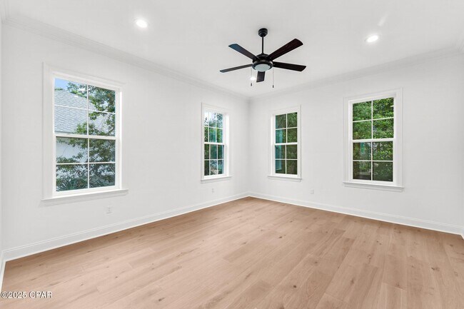 Building Photo - 3500 Fox Run Blvd