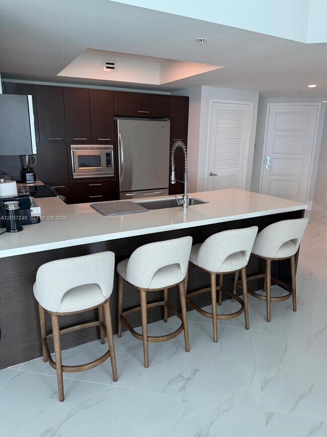 Building Photo - 250 Sunny Isles Blvd
