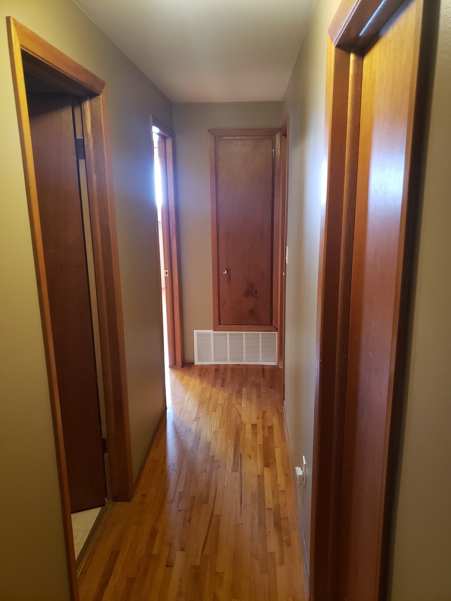 Hallway - 1407 E Spokane Ave