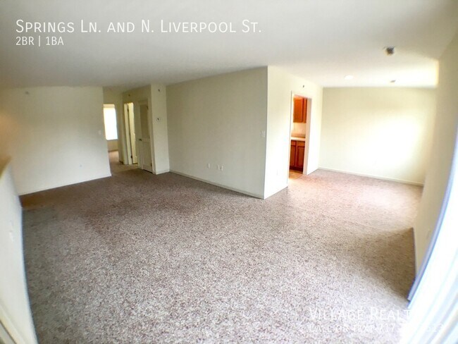 Building Photo - 85 Springs Ln