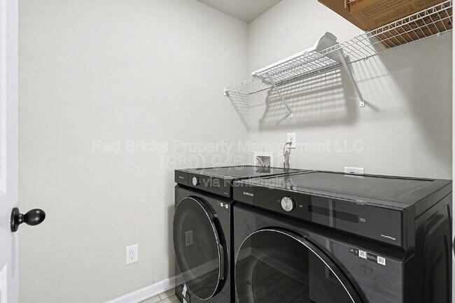 Building Photo - 4037 Stoneygreen Ln