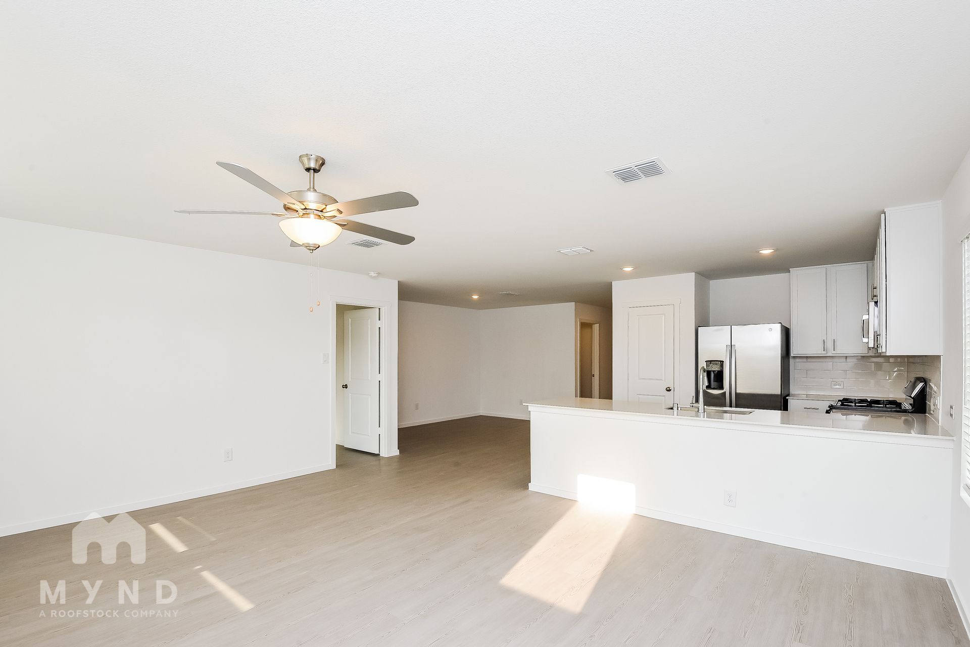 Building Photo - 2724 Mistwood Dr