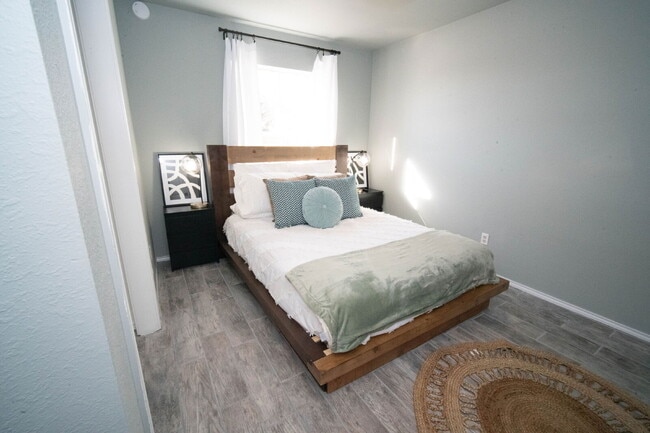 Building Photo - 2607 Rampart Loop