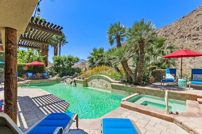 Building Photo - 76900 Avenida Fernando